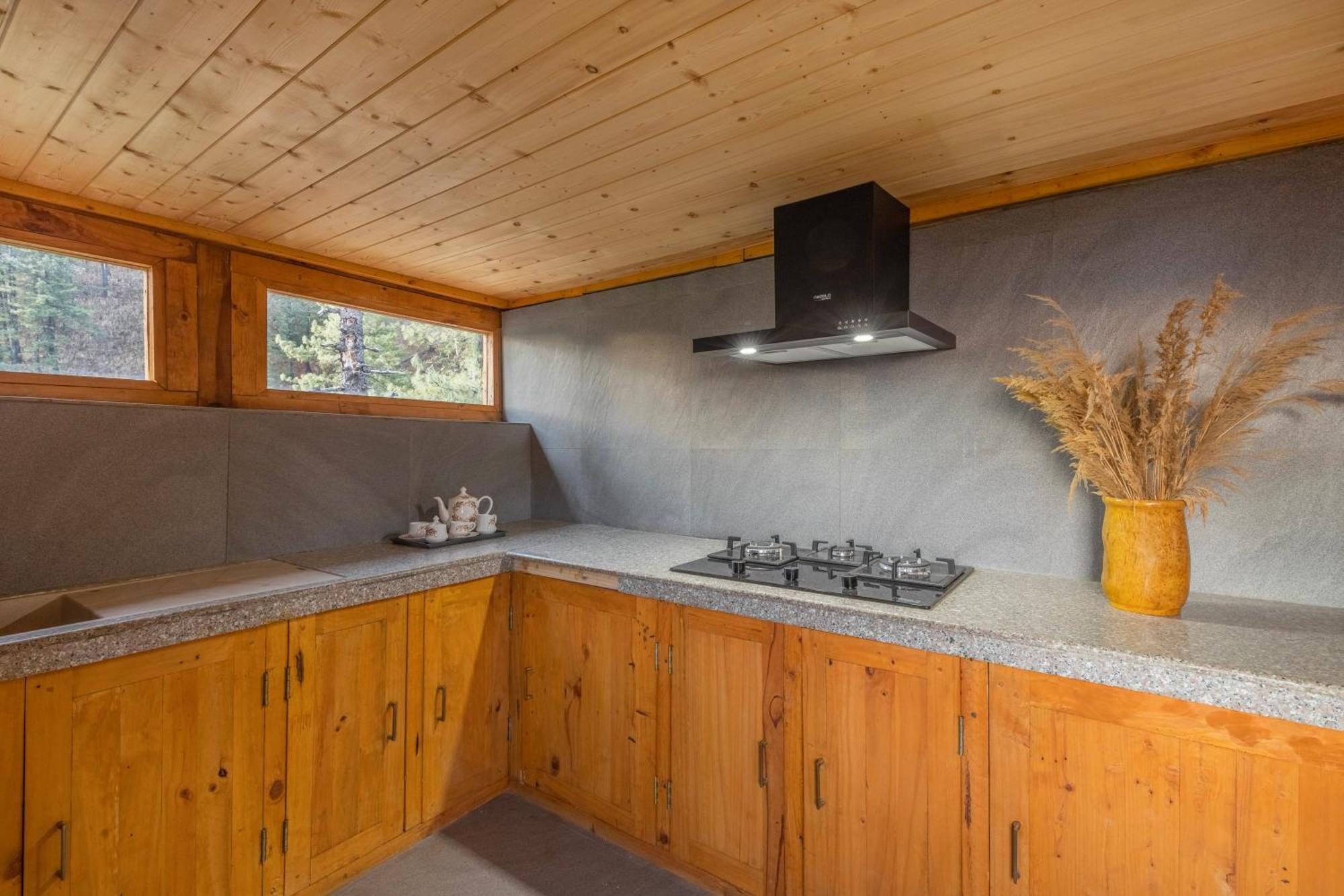Elivaas 1 Bhk Premium Cottage With Sauna - Everly Shimla Exterior foto